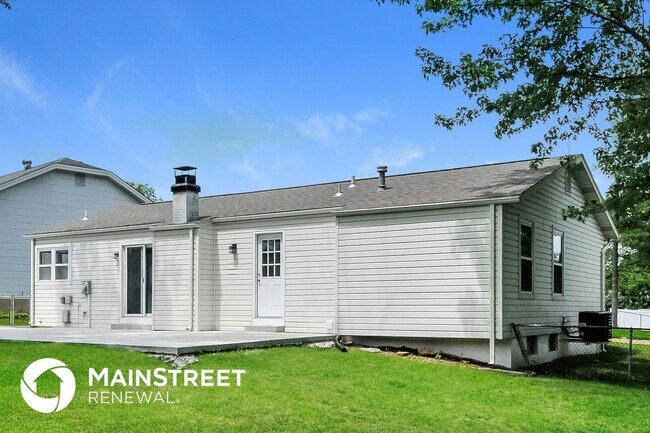 Building Photo - 5 Northwinds Dr