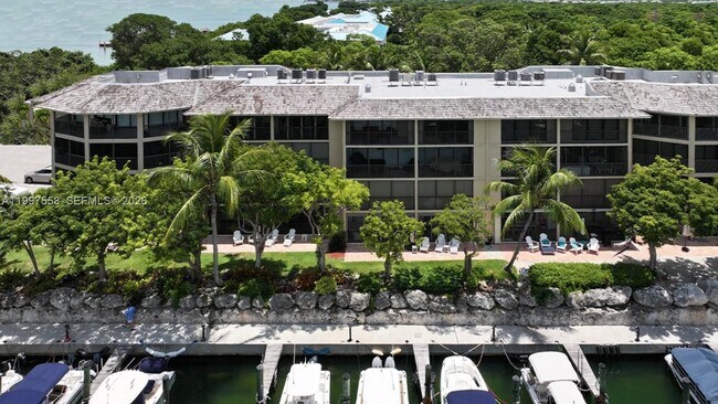 Building Photo - 96000 Overseas Hwy