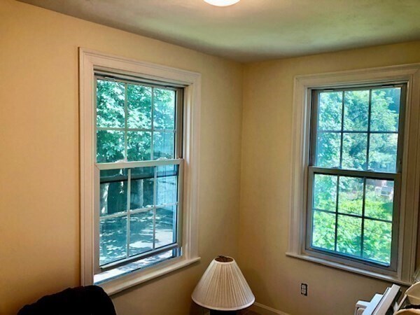 Building Photo - 12 Pinehurst St