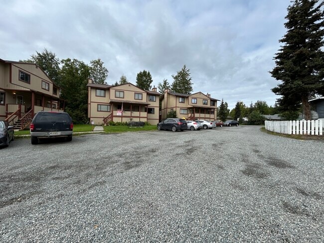 Building Photo - Denali St