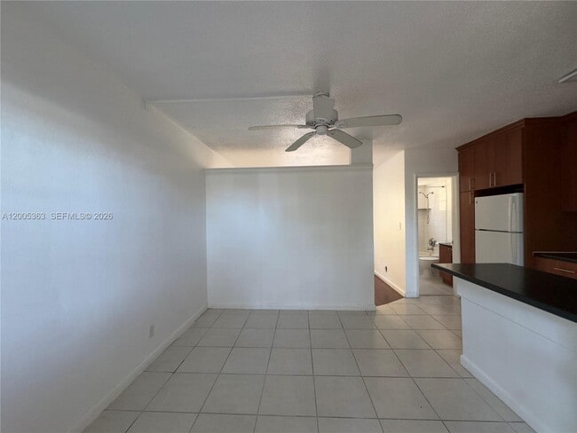 Building Photo - 4051 N Diexe Hwy