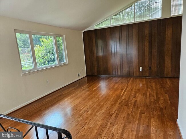 Building Photo - 5021 Swinton Dr