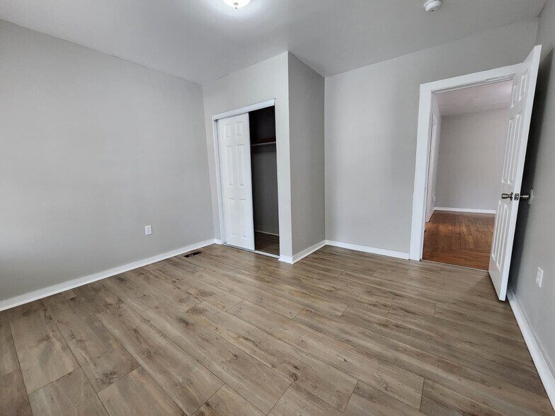 Building Photo - 317 Bassett St