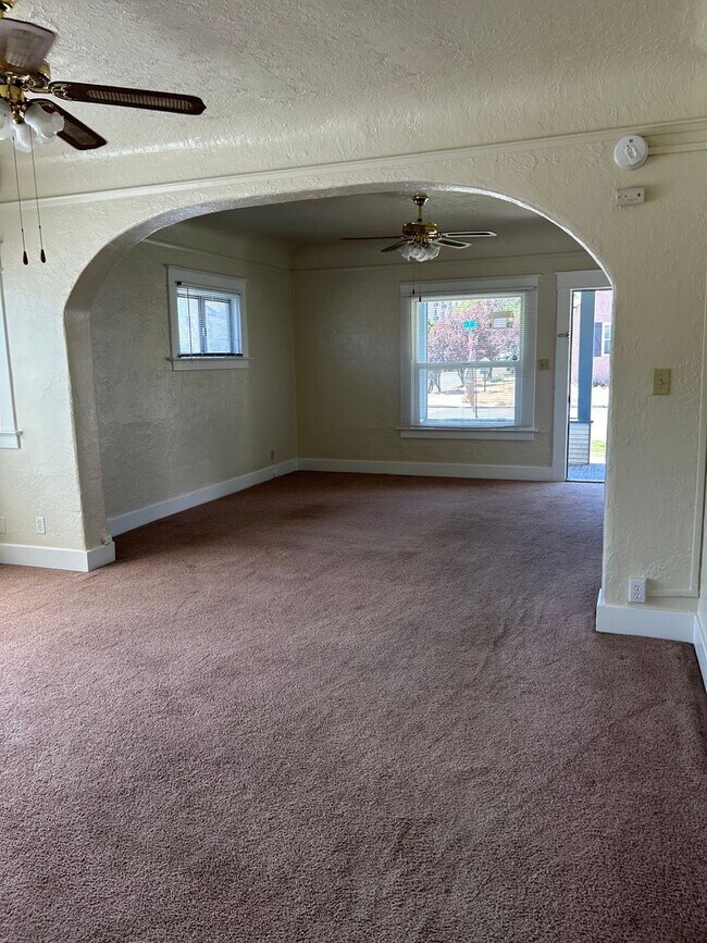 Building Photo - Charming 2 Bedroom in Sparks!