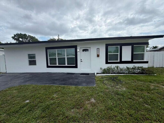 Building Photo - Northeast 7th Avenue, Pompano Beach, FL 33064 - 5 BR 3 BA house
