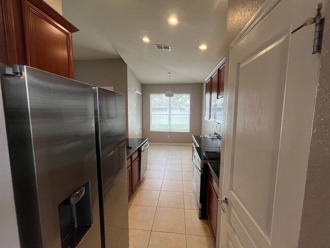 Building Photo - 13244 Strode Ln