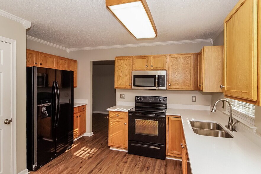 Building Photo - 5271 Moonlight Trail SW