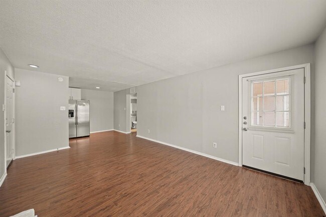 Building Photo - 2110 Wilcrest Dr