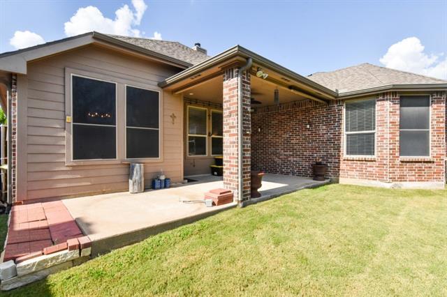 Building Photo - 1700 Bluebird Dr