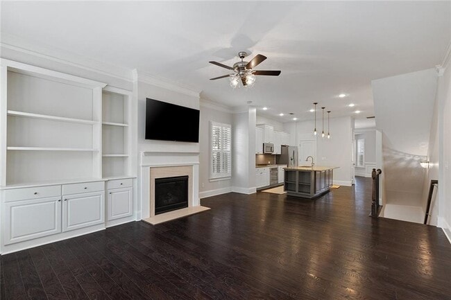 Building Photo - 2836 Broughton Ln SE