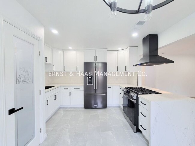 Building Photo - 5019 Ashworth St