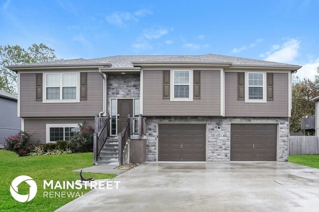 Building Photo - 529 S Walnut St