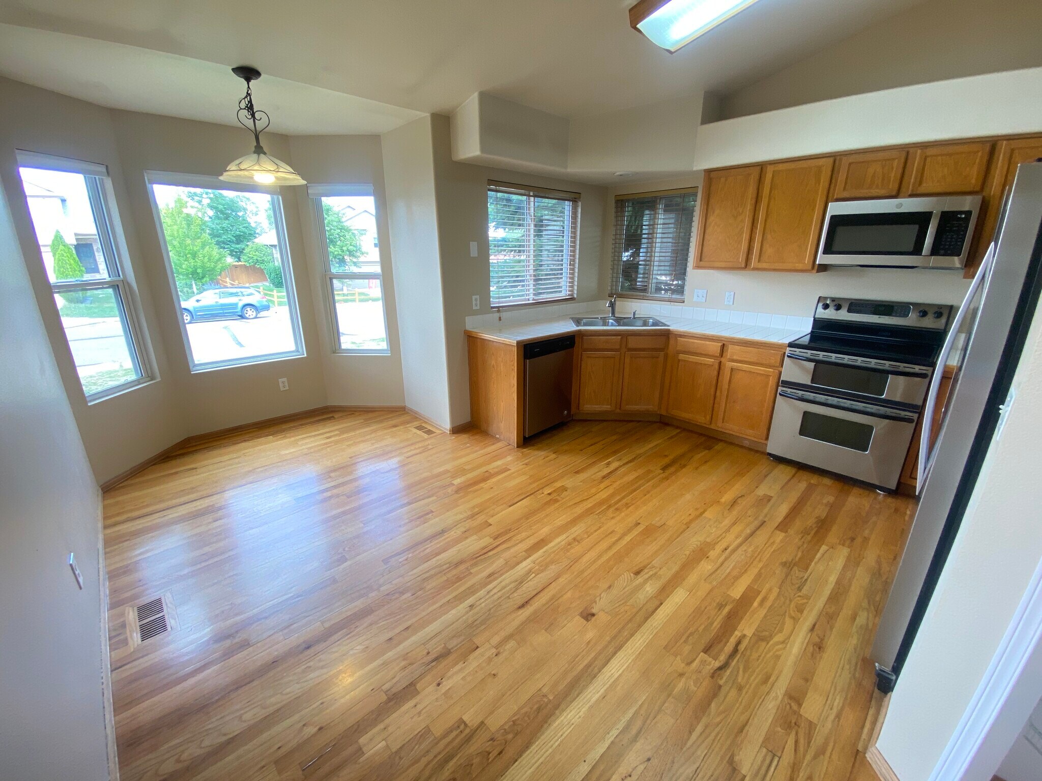 Building Photo - 1223 Gumwood Dr