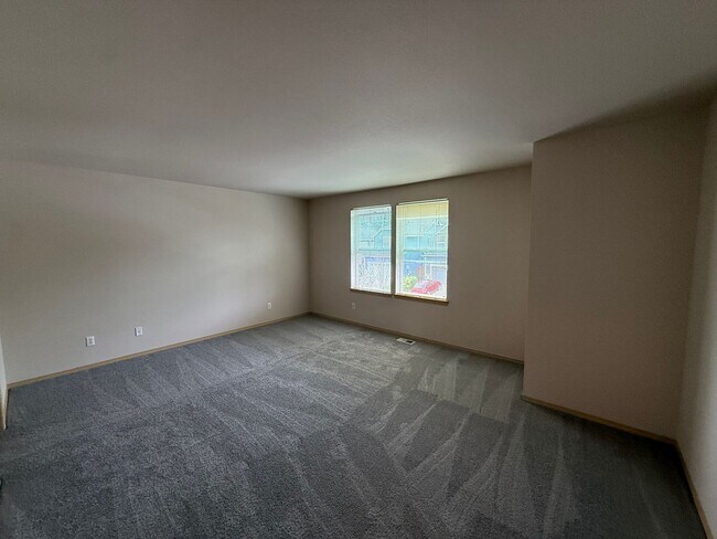 Building Photo - 3Bd/2.5Ba Maple Valley Home