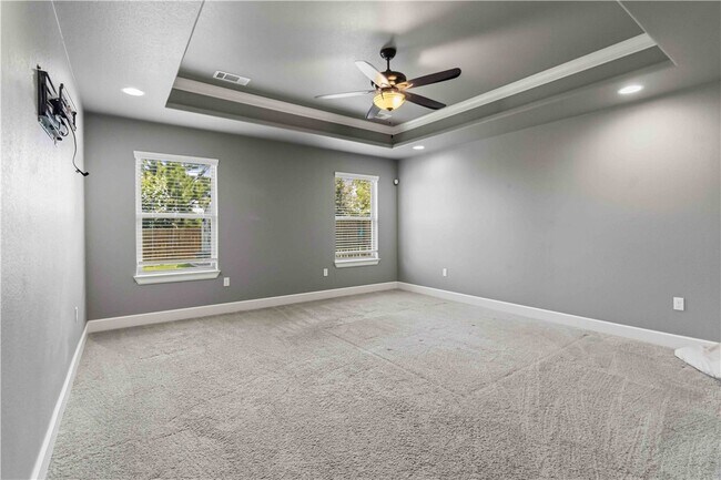 Building Photo - 1340 Sweetbriar Cir