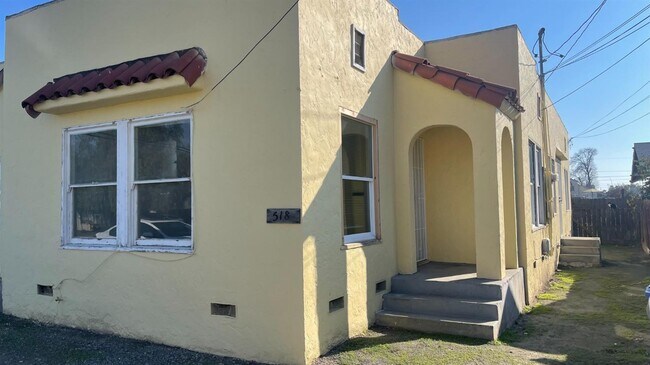 Primary Photo - 518 N White St