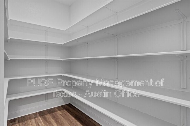 Building Photo - 1138 Woodpark Ln