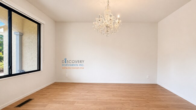 Building Photo - 130 Kell Ct