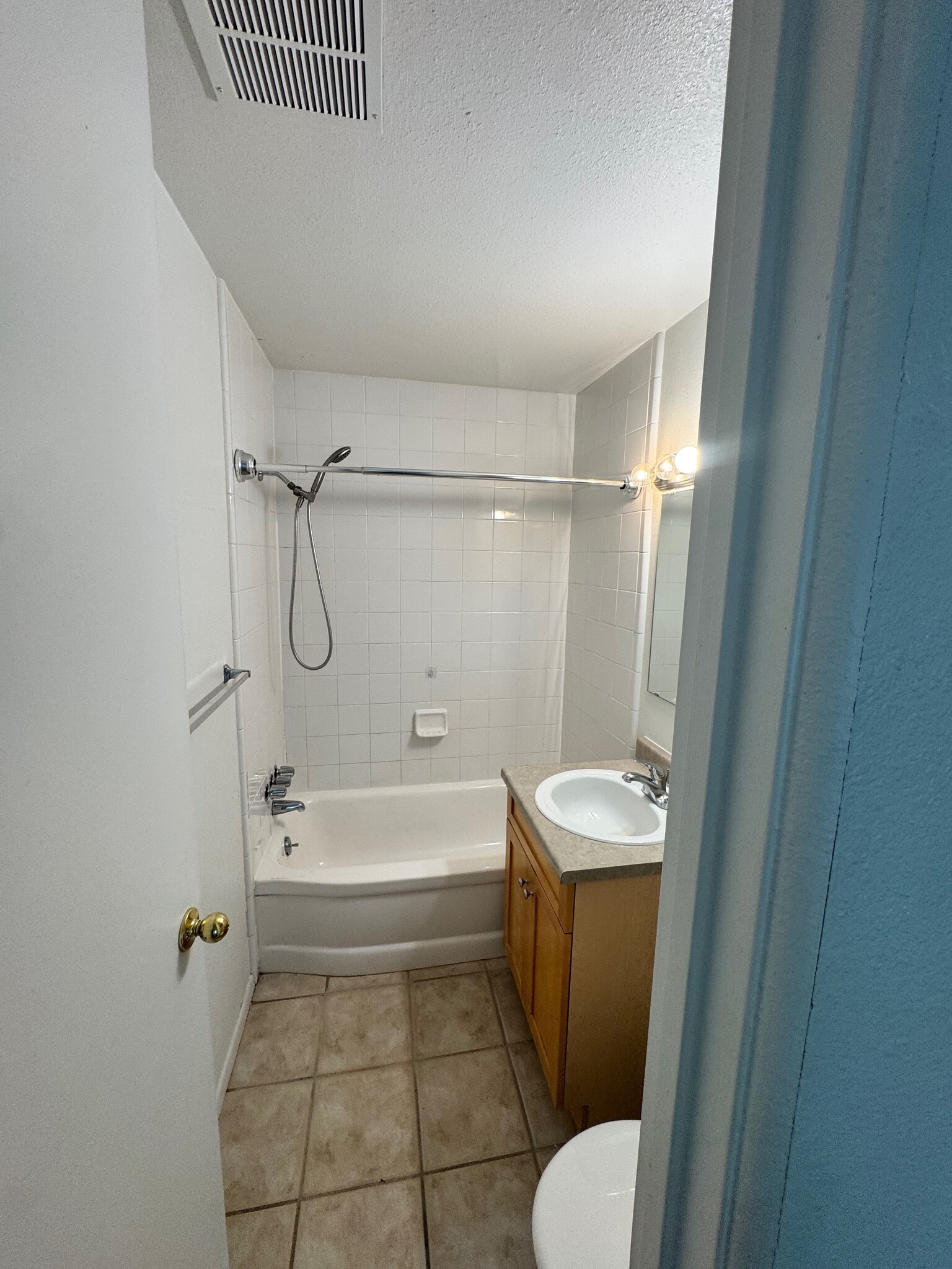 Bathroom - 2500 S York St