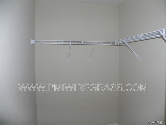 Building Photo - 87 Freedom Heights