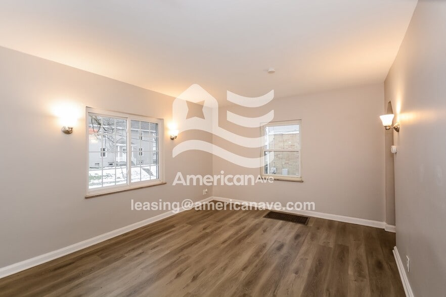 Building Photo - 3908 Grand Ave