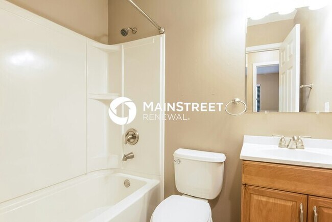 Building Photo - 3 Bedroom Pet-Friendly Home in Fenton, MO with Main Street Renewal