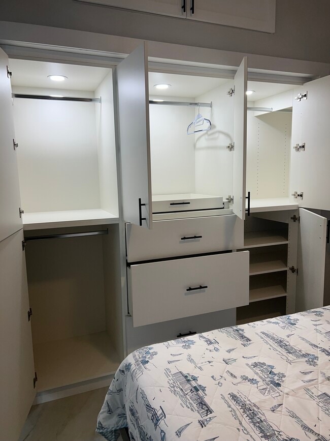 Building Photo - 19950 SW 132nd Ct