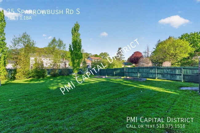 Building Photo - 35 Sparrowbush Rd S