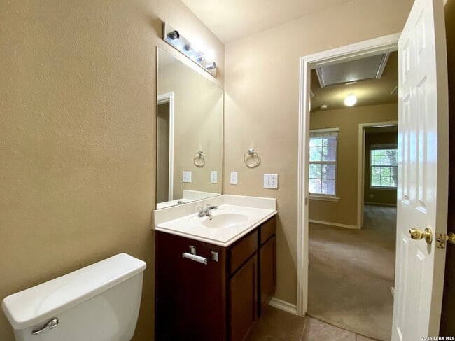 Building Photo - 13904 Belgravia Forest