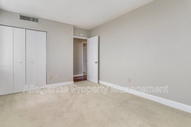 Building Photo - 6301 Stevenson Ave