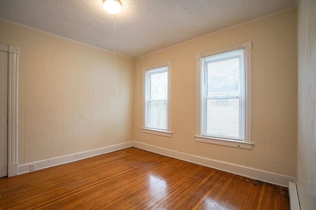 Building Photo - 51-53-53 Leyfred Terrace