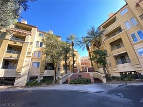 Building Photo - 270 E Flamingo Rd