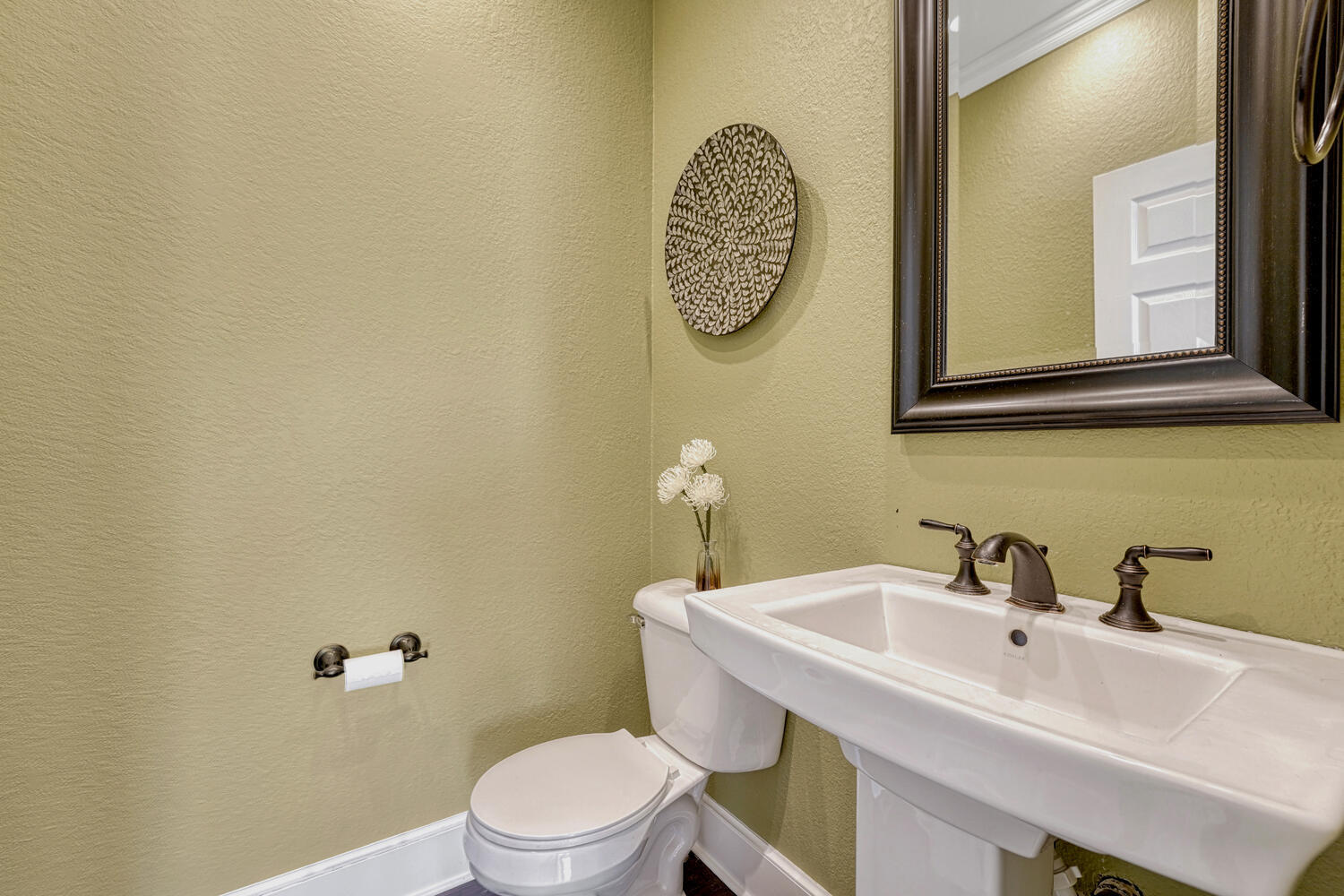 Building Photo - 7170 Windwood Way