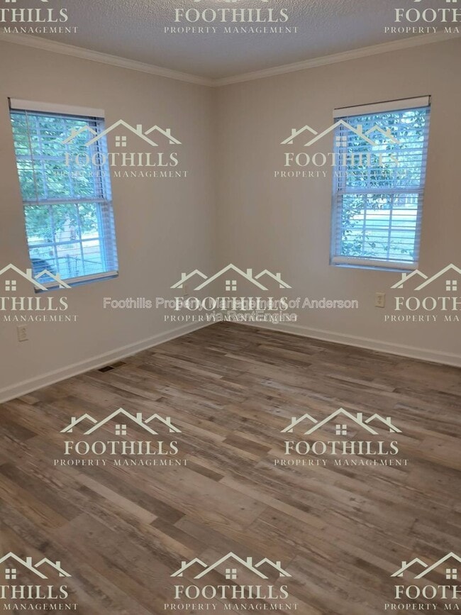 Building Photo - 201 F St