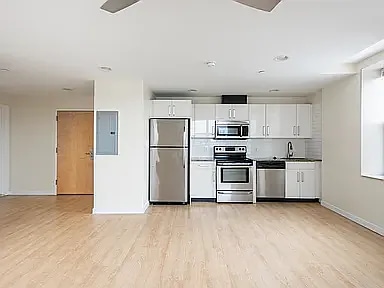 Primary Photo - 244 S 49th St
