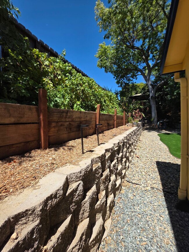 Building Photo - Endearing 4/2 Top of the Line Remodel in Concord's Canterbury Neighborhood