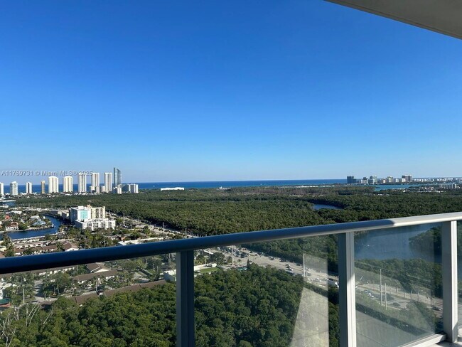 Building Photo - 16385 Biscayne Blvd