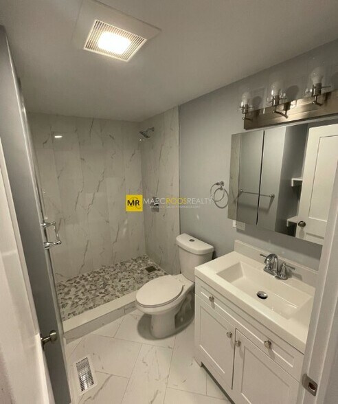 Building Photo - 31 Raymond Ave