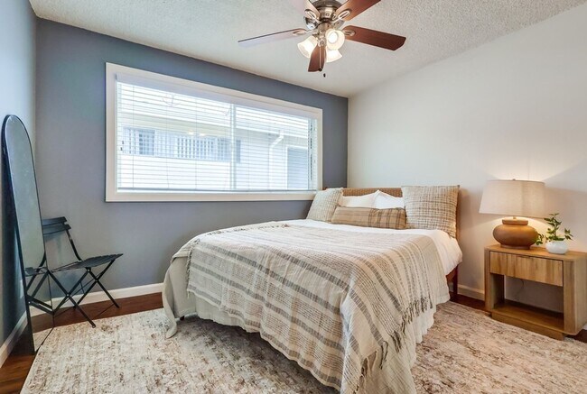 Building Photo - 6117 11th Ave