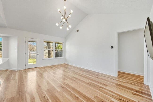 Building Photo - 1912 Cannonwood Ln