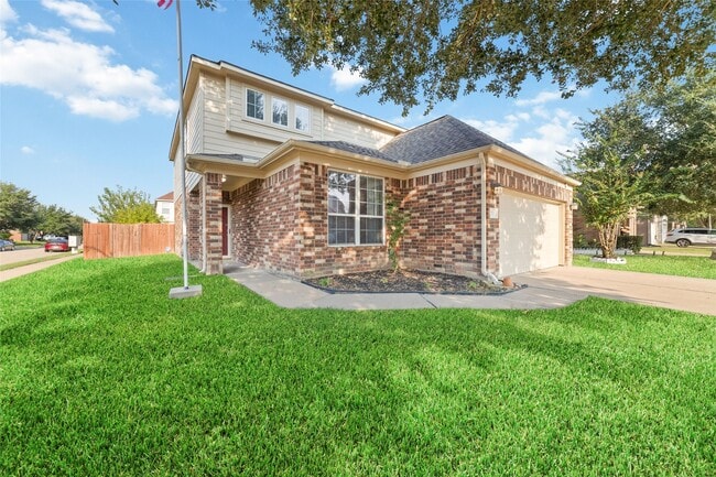 Building Photo - 2707 Youpon Lake Ct