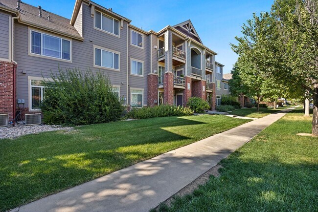 Building Photo - Bright 2 Bed, 2 Bath Condo in Fort Collins!!