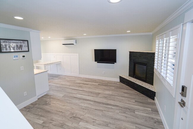 Interior Photo - The Rapids on Portland