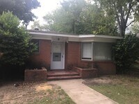 Building Photo - 3/2 gladewater