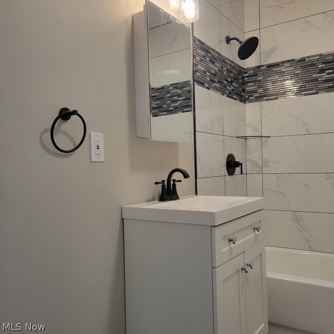 Building Photo - 2663 W 28th Pl