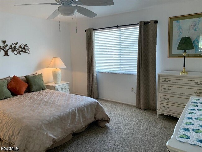 Building Photo - 1739 Golf Club Dr