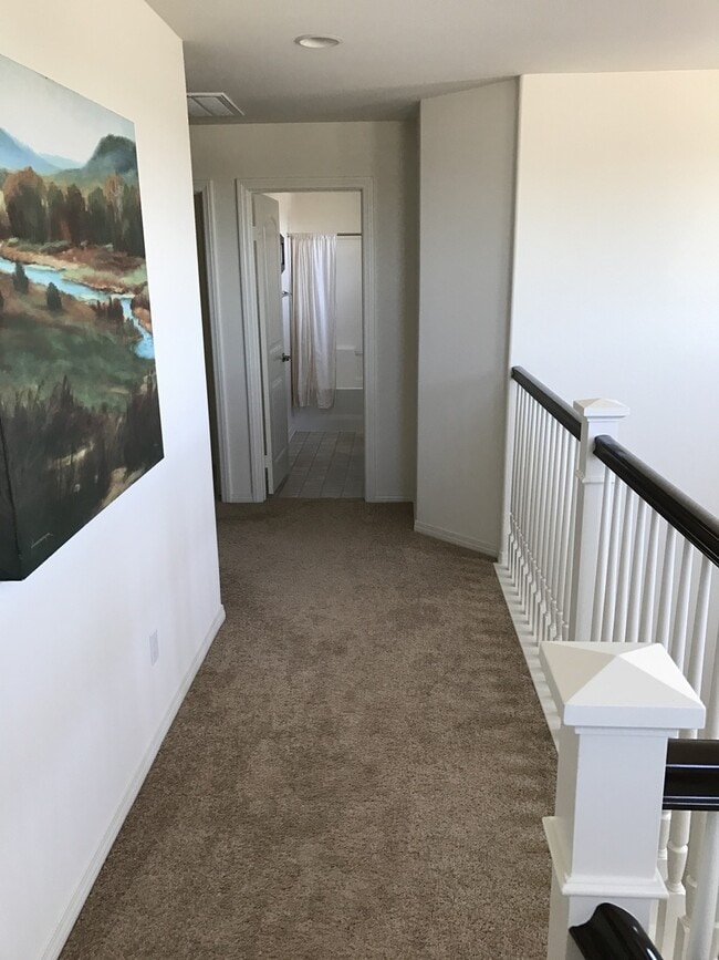 Building Photo - Private large 4 bed NextGen, with double living rooms, kitchens and laundries.