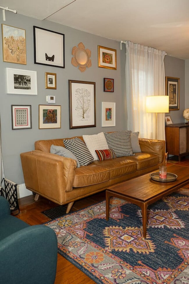 Building Photo - 3935 Oak Park Pl