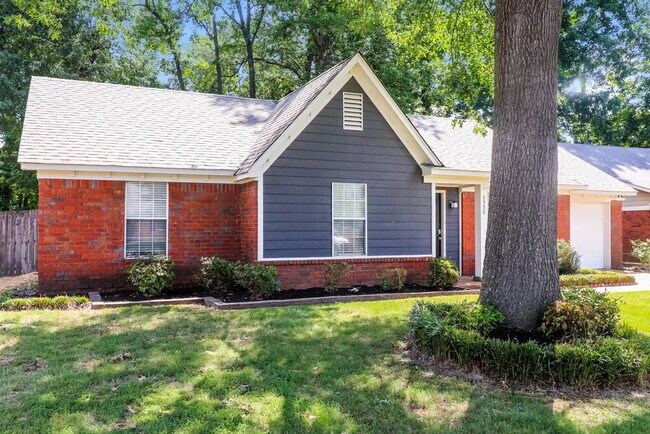 Building Photo - 5930 Garden Ridge Dr