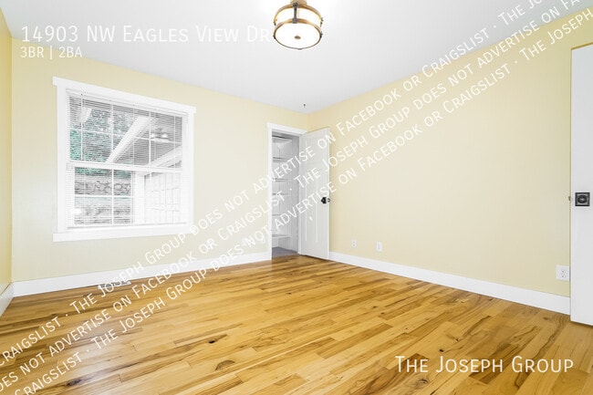 Building Photo - 14903 NW Eagles View Dr